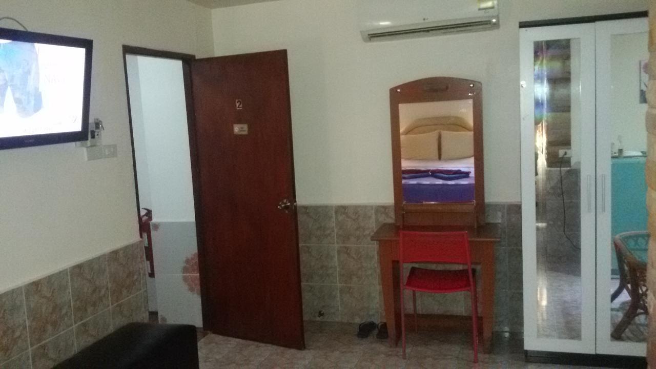 Jasmin Guest House Pattaya Exteriör bild