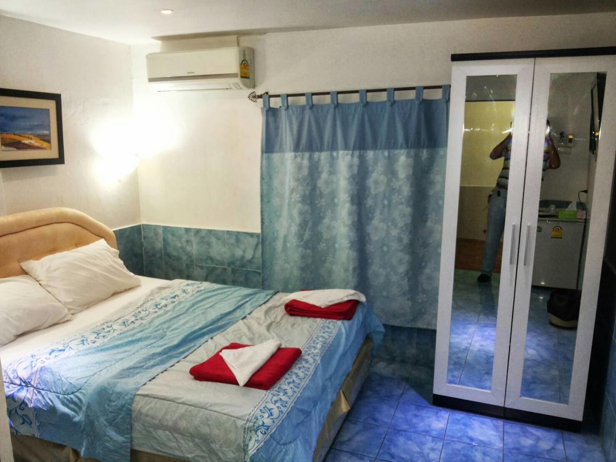 Jasmin Guest House Pattaya Exteriör bild