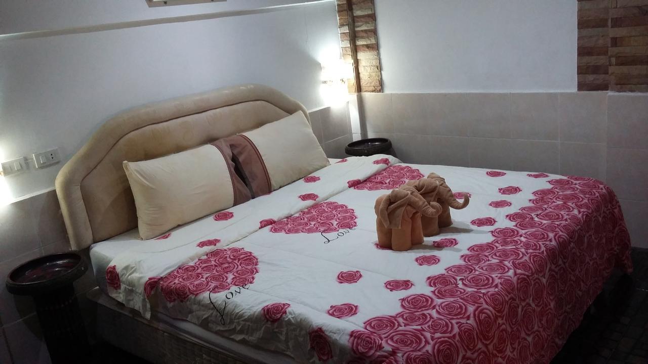 Jasmin Guest House Pattaya Exteriör bild