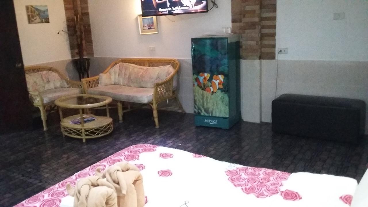 Jasmin Guest House Pattaya Exteriör bild
