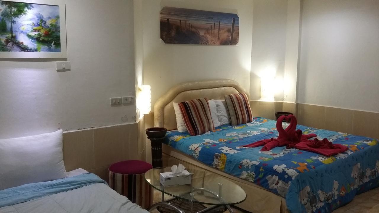 Jasmin Guest House Pattaya Exteriör bild