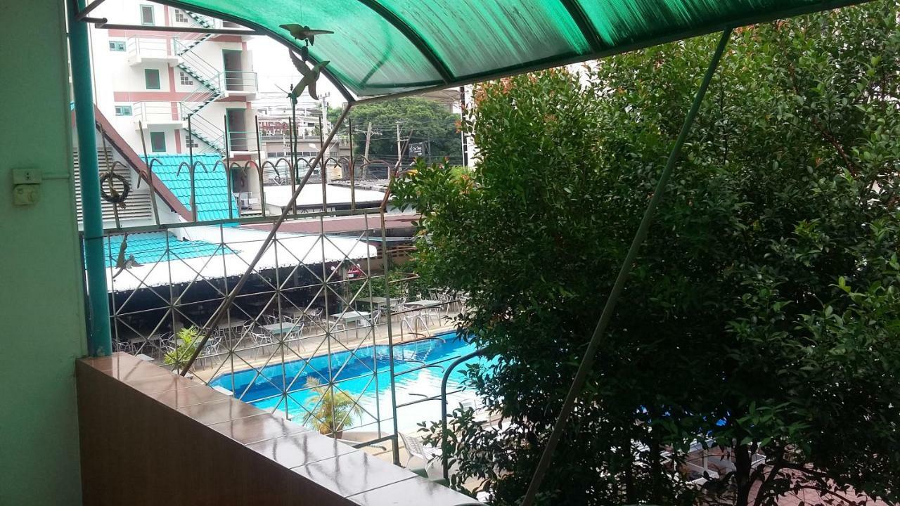 Jasmin Guest House Pattaya Exteriör bild
